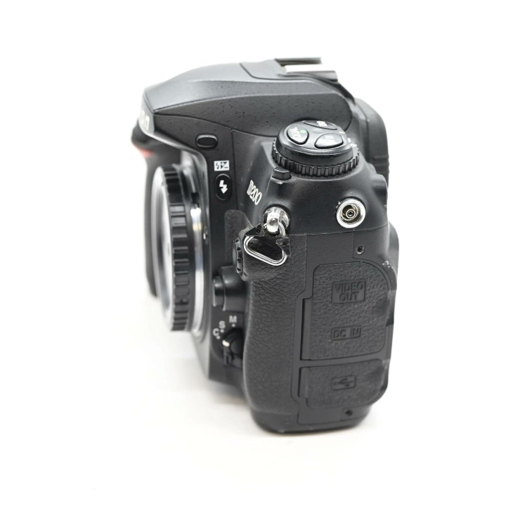 Nikon D200 cuerpo usada 8/10