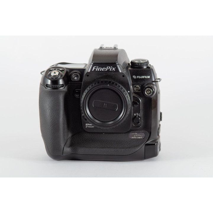 Fujifilm FinePix S3 Pro cuerpo usada 8/10