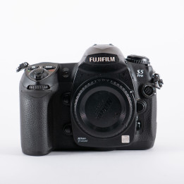 Fujifilm FinePix S5 Pro cuerpo usada 9/10