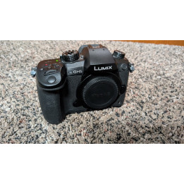 Panasonic Lumix GH5 cuerpo como nueva 9.5/10