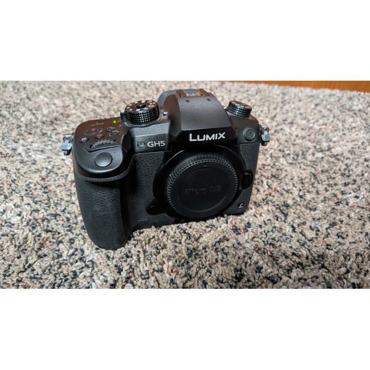Panasonic Lumix GH5 cuerpo como nueva 9.5/10