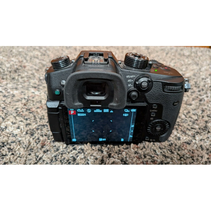 Panasonic Lumix GH5 cuerpo como nueva 9.5/10